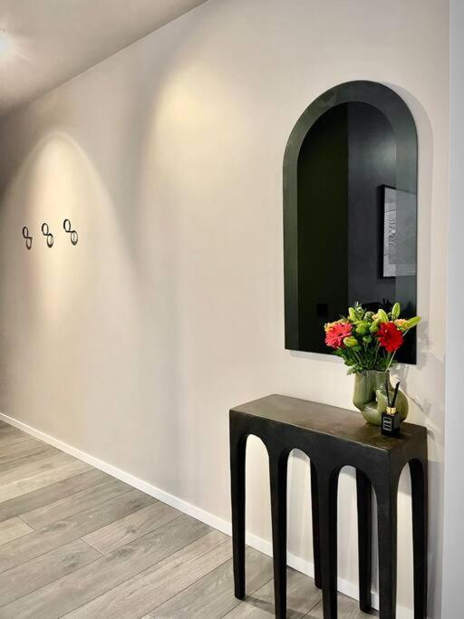 Private Lux 2Br & 2Ba City Center With Free Parking Reykjavík Kültér fotó